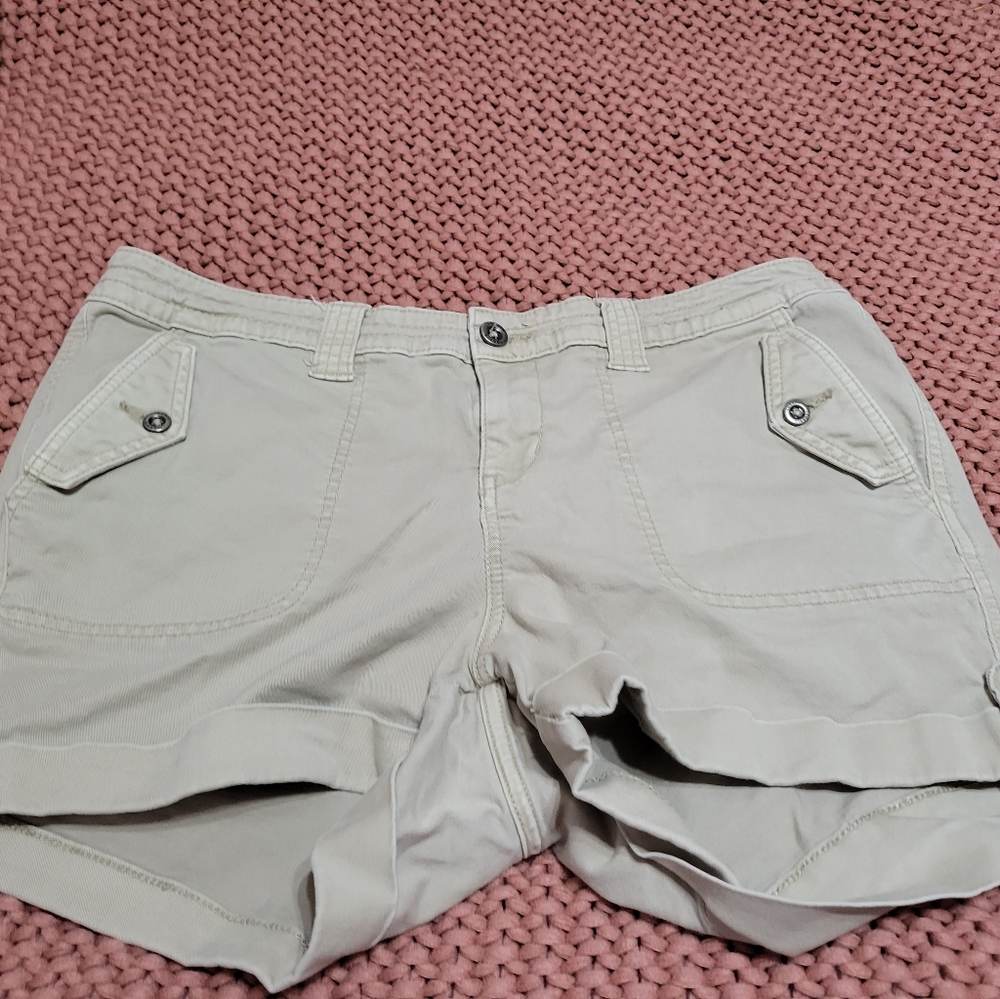Torrid size 1 military style shorts